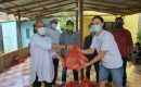 Ketua FWP Bagikan 500 Paket Sembako Kepada Masyarakat