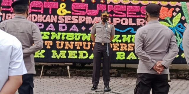 Kompol Aris Wibowo Pamit Kepada Seluruh Personil Polsek Medan Baru