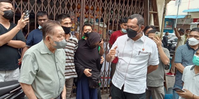 Seluruh Pemilik Toko di Jalan Kesawan Patuhi Aturan PPKM Darurat