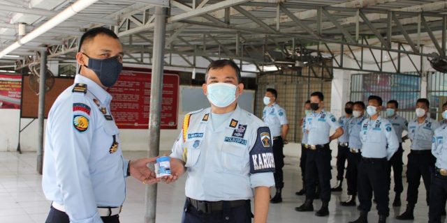 Perang Terhadap Narkoba, Rutan Klas 1 Medan Lakukan Tes Urin Kepada Puluhan Pegawai