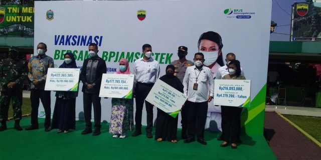 Kaposahli Pangdam I/BB Tinjau Pelaksanaan Vaksinasi Bersama BP JAMSOSTEK