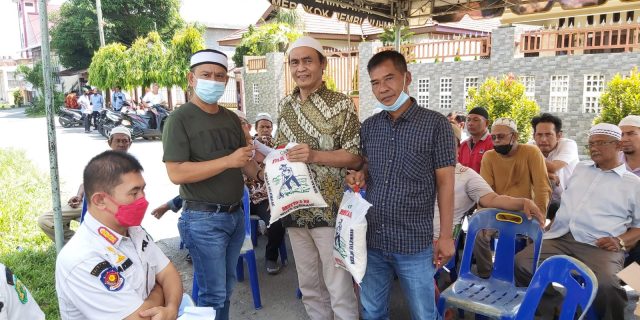 Pewarta Polrestabes Medan Santuni Keluarga Almarhum Erih Adrian Syahputra