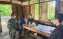 Pererat Silaturahmi, Babinsa Koramil 07 Alasa Komsos Dengan Masyarakat
