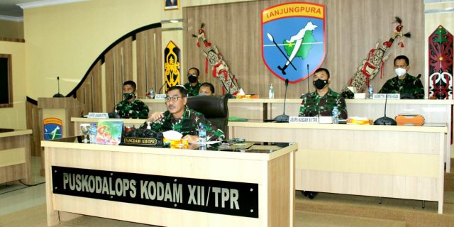 Pangdam XII/Tpr Ikuti Rapat Evaluasi Pelaksanaan Vaksinasi Covid-19