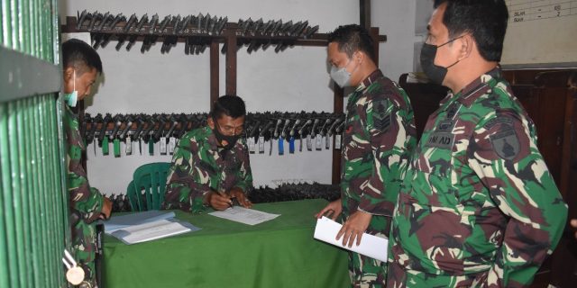 Tim Kodam V/Brawijaya Periksa Gudang Senjata dan Munisi Korem 081/DSJ