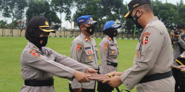 Kasetukpa Polri Berikan Penghargaan Kepada Gadik dan Pengasuh Favorit Tahun 2021