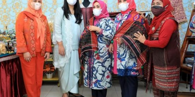 Kahiyang Ayu Terima Kunker TP PKK Kabupaten Rokan Hilir