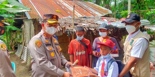 Berhati Mulia, Kapolres Batu Bara Bantu Keluarga Ridwan Sinaga