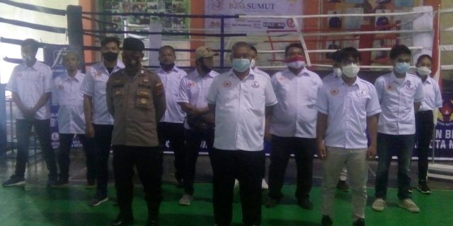 Bakhtiar Efendi Sirait Resmi Dilantik Ketua Pencab Muaythai Kota Medan