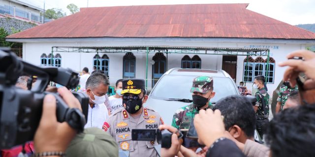 Pastikan Situasi Kondusif, Kapoldasu dan Kasdam I/BB Tinjau Pilkades di Taput