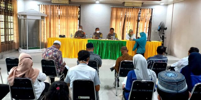 Bhabinkamtibmas Polsek Medan Baru Gelar Penyuluhan Bahaya Narkoba