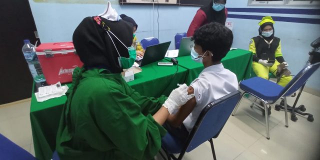 Polsek Medan Timur Gelar Vaksinasi Covid-19 Kepada Pelajar