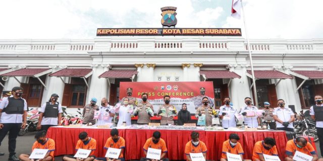 Jelang Tahun Baru, Satresnarkoba Polrestabes Surabaya Ungkap 44,7 Kg Sabu dan 31 Ribu Pil Ekstasi