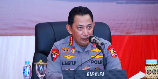Kapolri Instruksikan Jajaran Gerak Cepat Bantu Masyarakat Korban Gempa di Pasaman