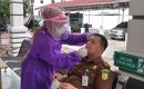 Deteksi Dini & Cegah Penyebaran Covid-19, Kejari Aceh Tamiang Lakukan Swab Terhadap Pegawai