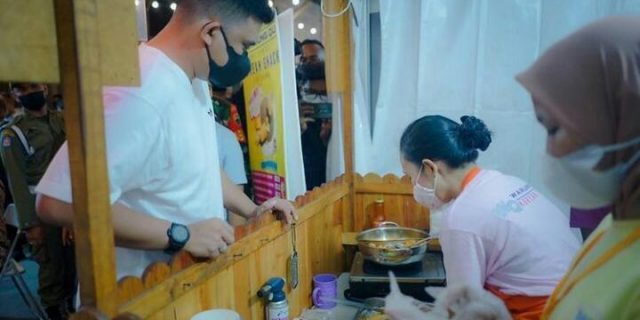 Gerakkan Perekonomian, Bobby Dorong Pelaku UMKM Manfaatkan Digitalisasi Gerakkan Perekonomian, Bobby Dorong Pelaku UMKM Manfaatkan Digitalisasi