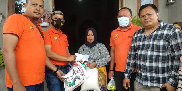Mantan Loper Koran Meninggal, Ketua Pewarta Melayat dan Berikan Santunan