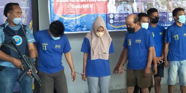 Tergiur Uang 50 Juta, Sepasang Kekasih Ini Nekat Antar Sabu 10 Kg