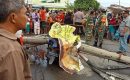 Pengendara Motor Tewas Tertimpa Tiang Listrik Beton