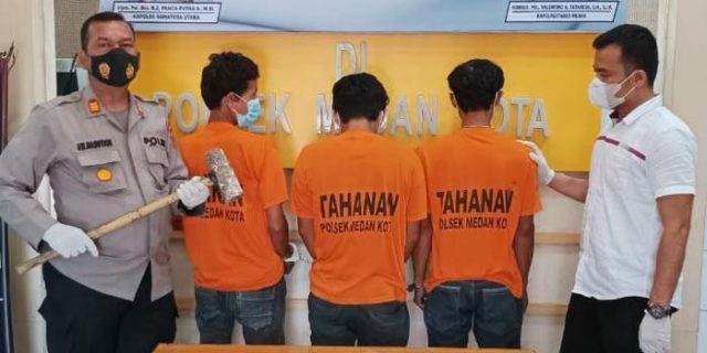 Tiga Pria Curi Material Bangunan Rumah Kosong Ditangkap Polisi