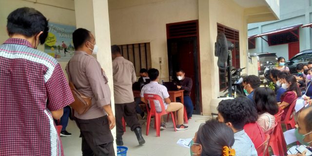 Antusiasme Masyarakat Tinggi, Polsek Medan Baru Kembali Gelar Vaksinasi Covid-19