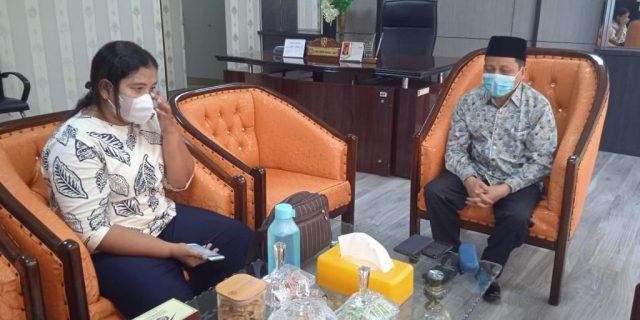 Gajinya Tak Sesuai Dana BOS, Guru Honorer ini Lapor ke Wakil Ketua DPRD Medan