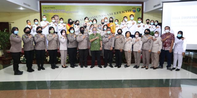 Rumkit Bhayangkara TK II Medan Gelar Pelatihan Komunikasi Efektif Untuk Pelayanan
