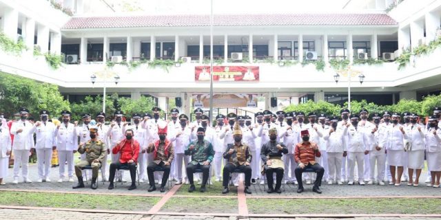 Lantik 82 Pejabat Administrator dan Pengawas, Bobby: Jadilah Pemimpin Yang Tauladan