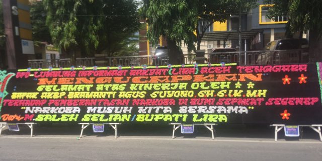 Berhasil Ciduk Bandar Narkoba, LIRA Kirim Papan Bunga Kepada Kapolres Agara