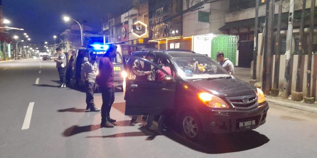 Polsek Medan Baru Gelar Patroli Asmara Subuh