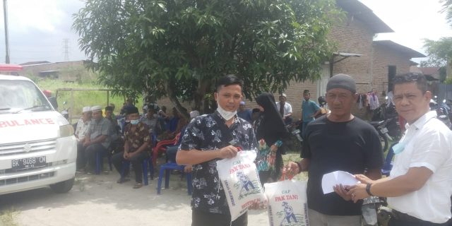 Isteri Petugas Parkir Meninggal, Ketua Pewarta Takziah dan Berikan Santunan
