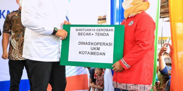Bantuan UMKM Hingga Biaya Pendidikan, Bukti Bobby Nasution Peduli Nasib Nelayan