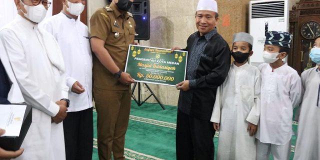 Safari Ramadhan, 3 Masjid Dapat Bantuan 50 Juta Dari Pemko Medan