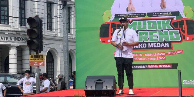 Lepas Pemudik Gratis, Bobby Nasution: Semoga Selamat Sampai Tujuan dan Titip Salam Untuk Keluarga