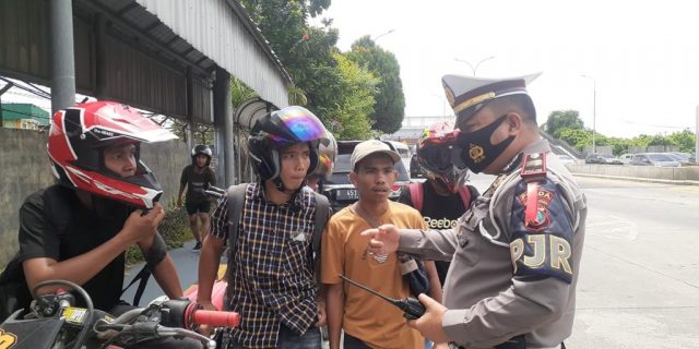 Gara-Gara Google Maps, Tiga Pengendara Motor Coba Terobos Pintu Tol