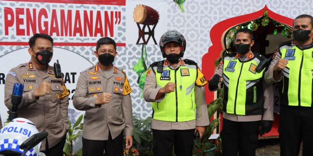 Sambangi Pos Pam Doulou, Kapolrestabes Medan Bertemu dengan Kapolres Tanah Karo