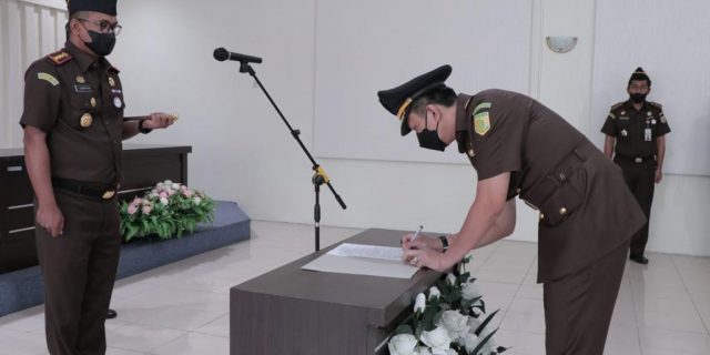 Kajari Medan Lantik Faisol Sebagai Kasi Tindak Pidana Umum