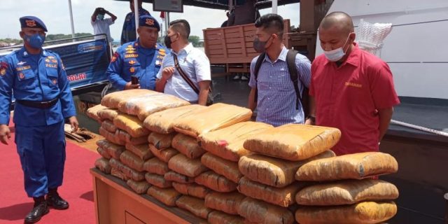 Polairud Baharkam Polri Ungkap Peredaran Ganja di Belawan