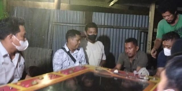 Polisi Amankan 2 Unit Mesin Judi Tembak Ikan dari Komplek Berlian Sari Polisi Amankan 2 Unit Mesin Judi Tembak Ikan dari Komplek Berlian Sari