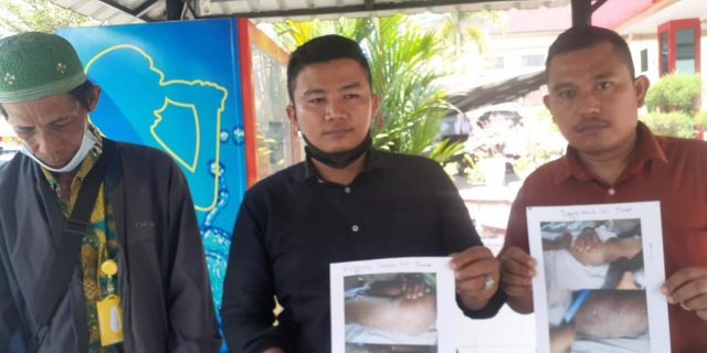 Tewas di Ruangan Penyidik Satreskrim Polresta Deliserdang, Keluarga Laporkan ke Propam Polda Sumut Tewas di Ruangan Penyidik Satreskrim Polresta Deliserdang, Keluarga Laporkan ke Propam Polda Sumut