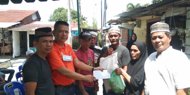 Warga Gang Rahayu 2 Meninggal, Ketua Pewarta Melayat dan Berikan Santunan