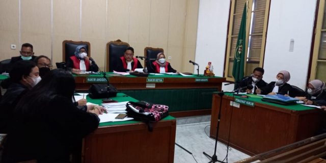 Korupsi DD Lalu Kabur, Mantan Kades Lubuk Godang Dituntut 8 Tahun
