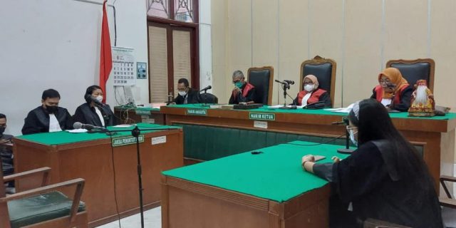 Korupsi Dana BOS, Mantan Kepala SMAN 8 Medan Divonis 5,6 Tahun Penjara
