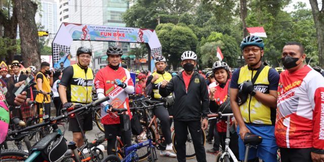 Satlantas Polrestabes Medan Atur Lalin Fun Bike HUT Bayangkara ke-76 Tahun