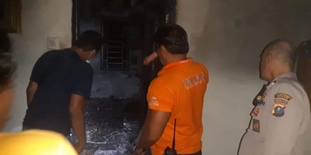 Satu Unit Rumah di Jalan Meteorologi IV Terbakar
