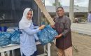 Jumat Barokah, Tokoh Pemudi Tanjungbalai Ratna Balqis Bagikan 300 Nasi Bungkus