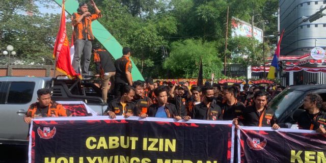 Sapma PP Sumut Demo Balai Kota, Desak Wali Kota Medan Tutup Holywings