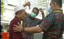 Viral, Pria Paruh Baya Dihadang Petugas saat Hendak Terobos Jalan yang Akan Dilalui Jokowi