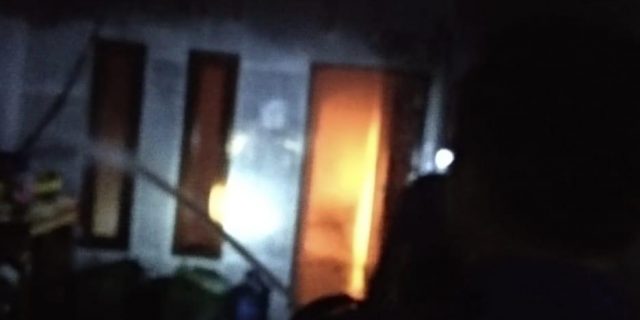 Diduga Sering Cekcok, Suami Bakar Rumah yang Dihuni Istri