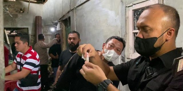Dua Pria Pengedar Sabu di Pasar Palapa Ditangkap Polisi